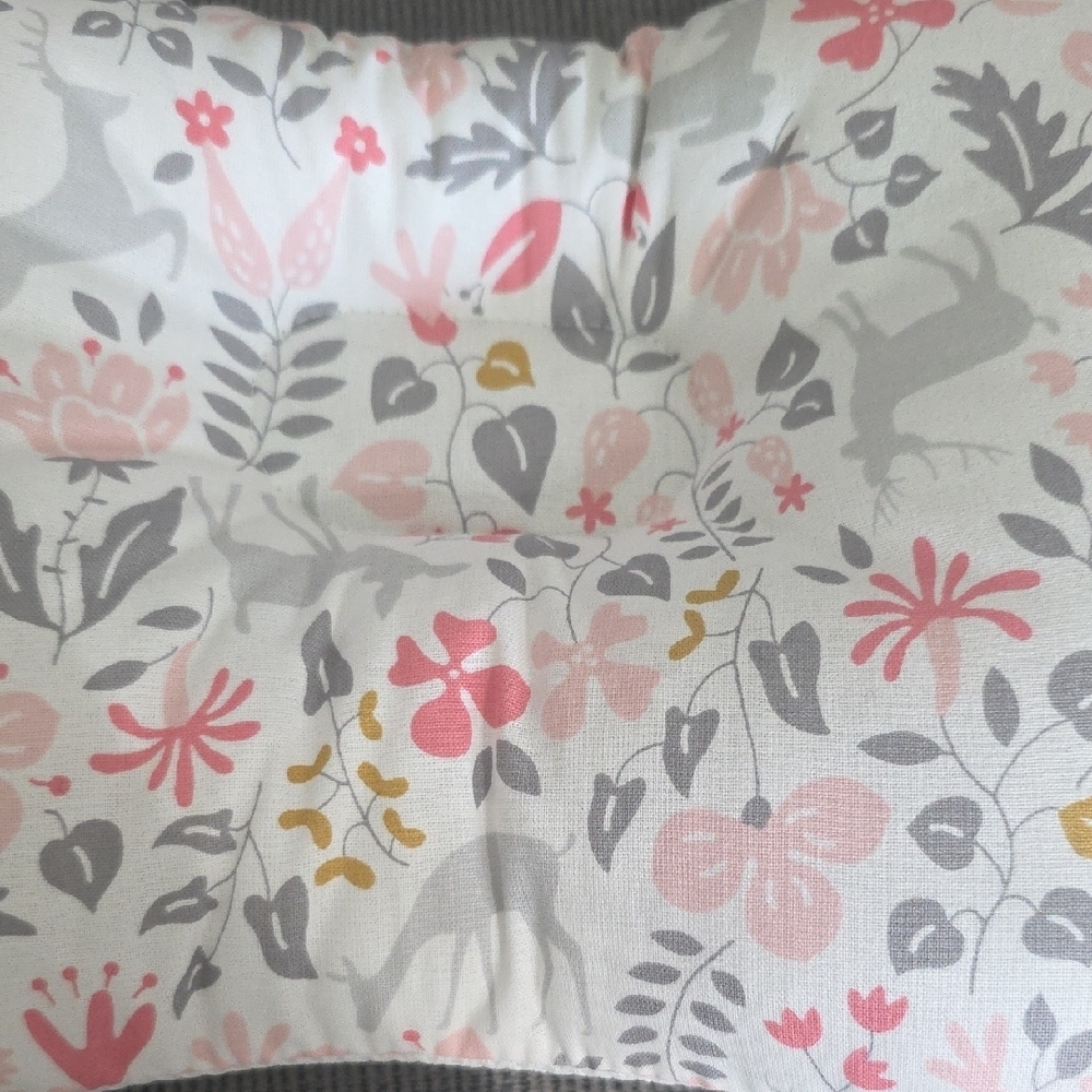WelLifes Baby Head And Neck Support Pillow In Bambi Pink, NWT, Organic Cotton - Picture 8 of 10
